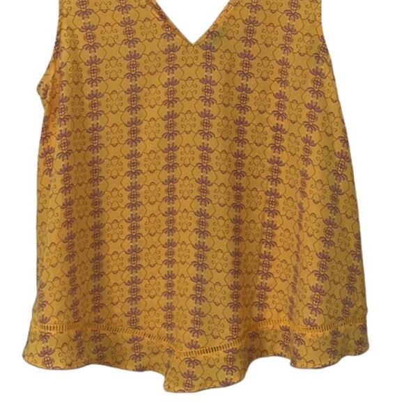 FINAL PRICE a.n.a Women's Mustard Yellow Sleeveless Peplum Top NWOT Large - Picture 3 of 7
